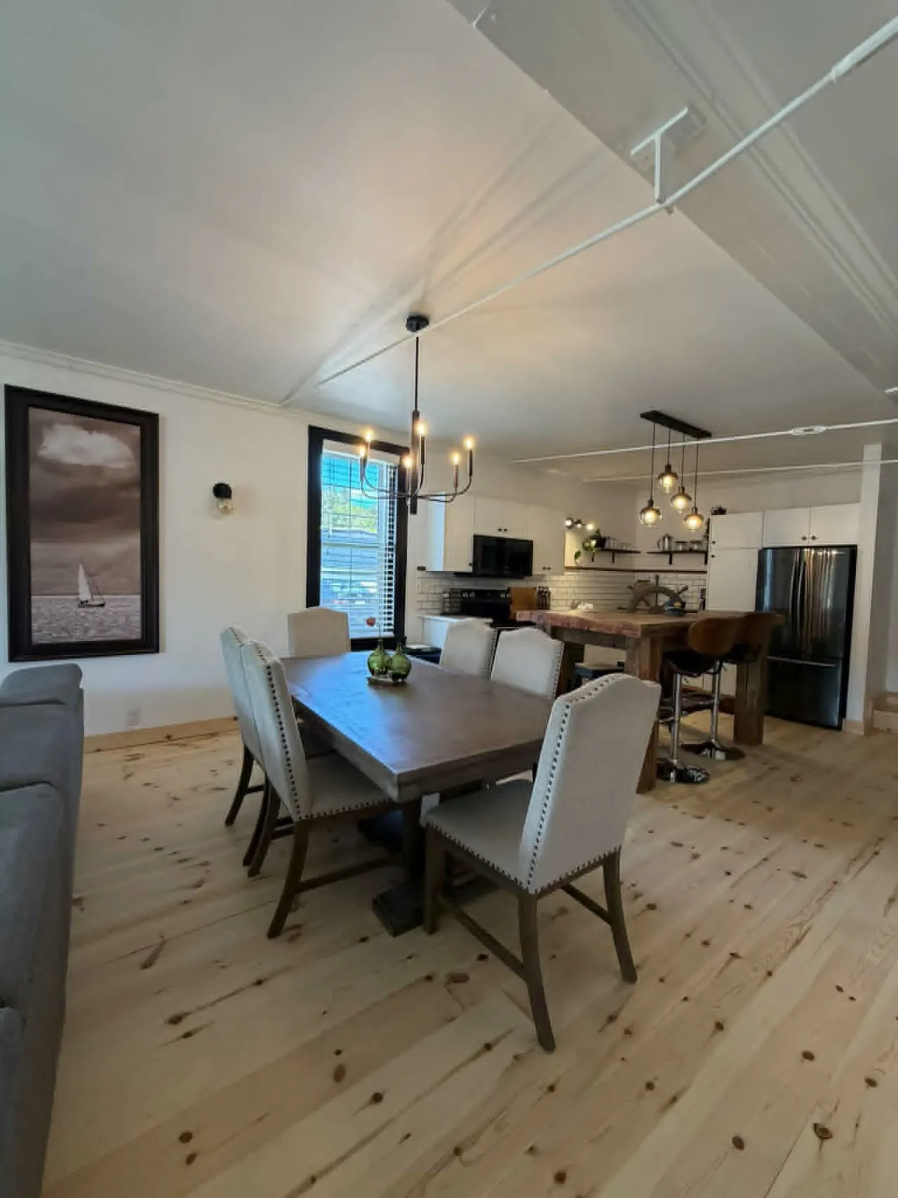 2 bedroom home, Sleeps 6 12