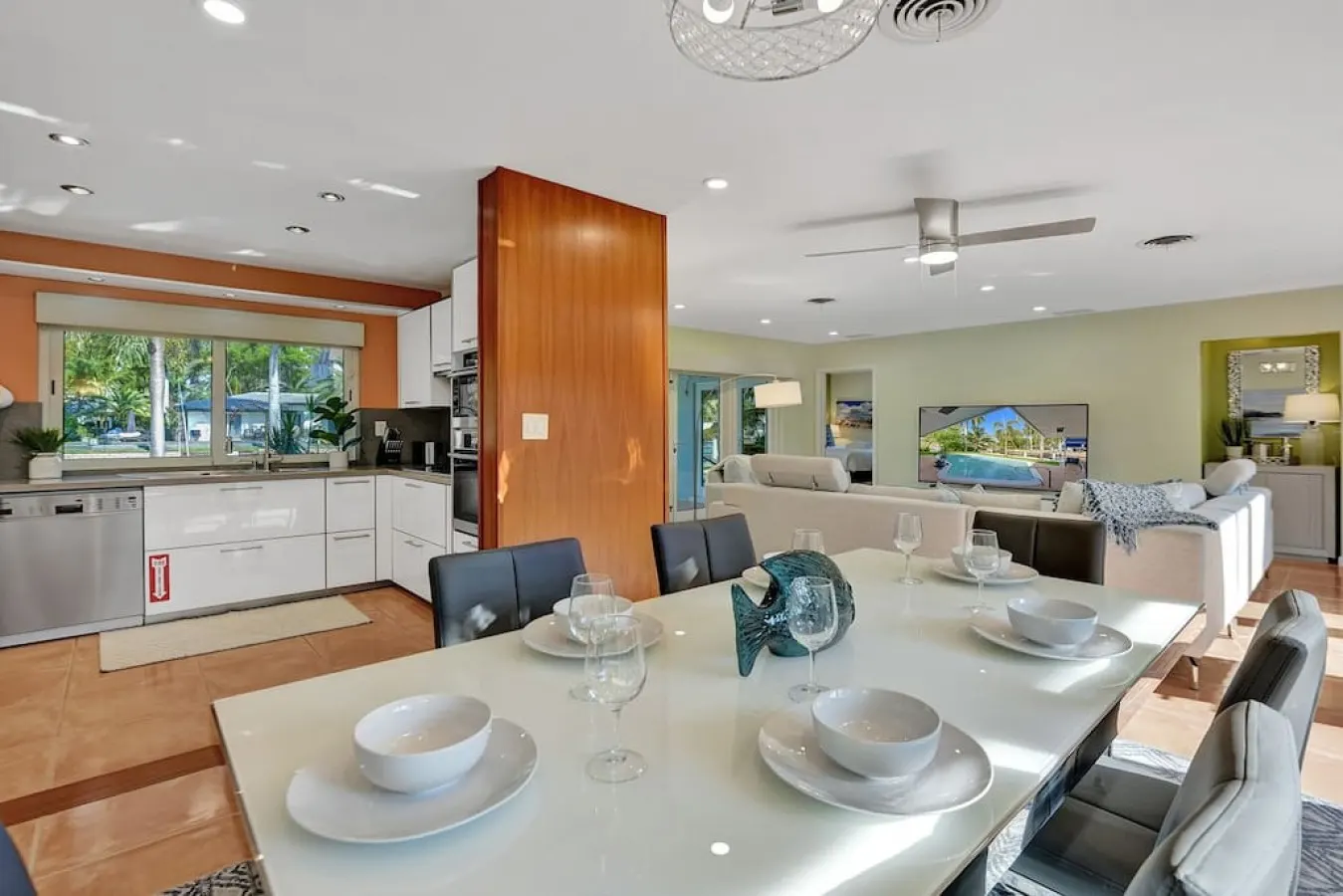 Waterfront Serenity Heated Pool & BBQ Koi Pond Monthly Stay 13