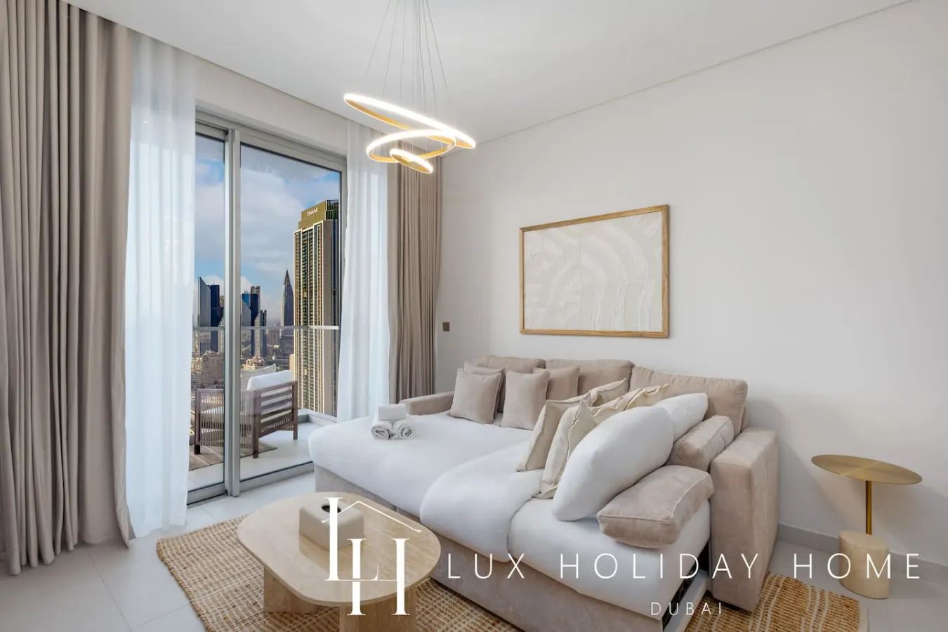 LUX The Vida Burj Khalifa View Suite 7
