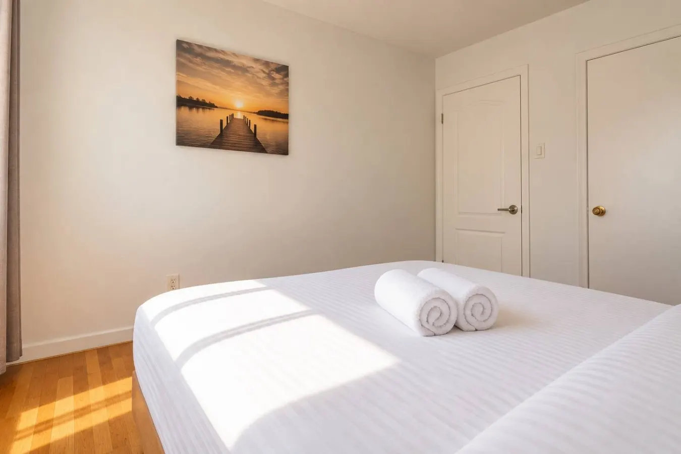 Spacious 3BR Free Parking Close to Montreal 9