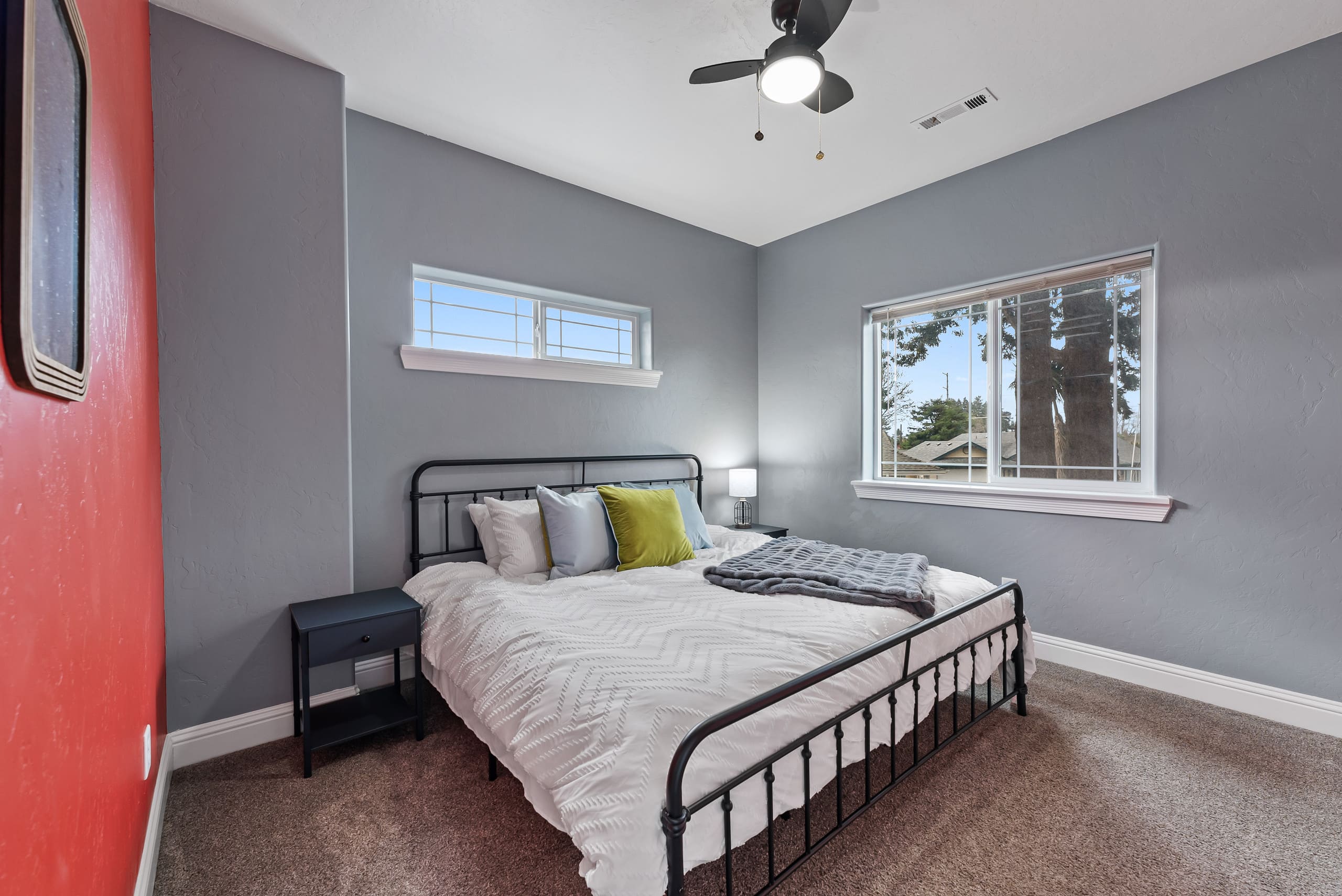 Waves Beach House-close to beach, town and more! 23