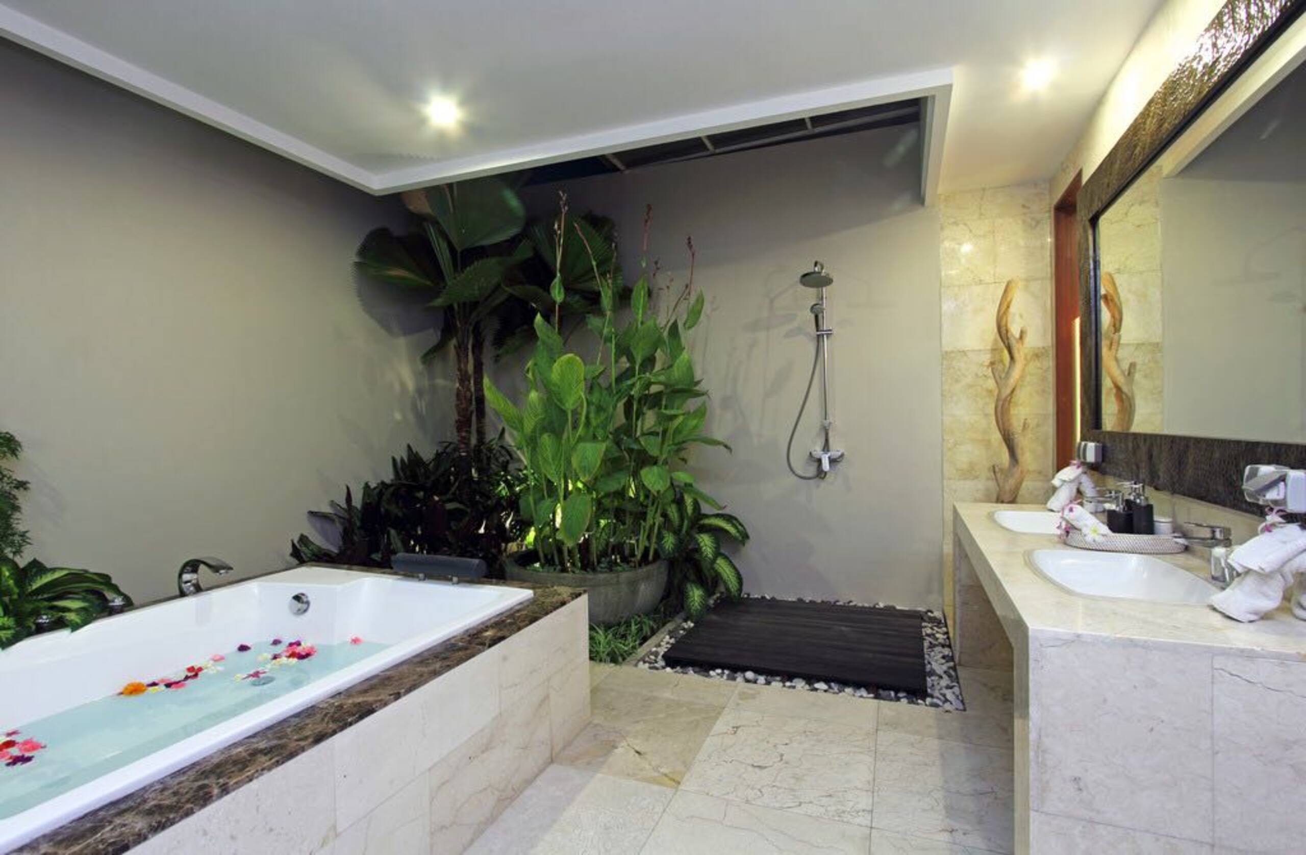 The 1 Bedroom Private Pool 28