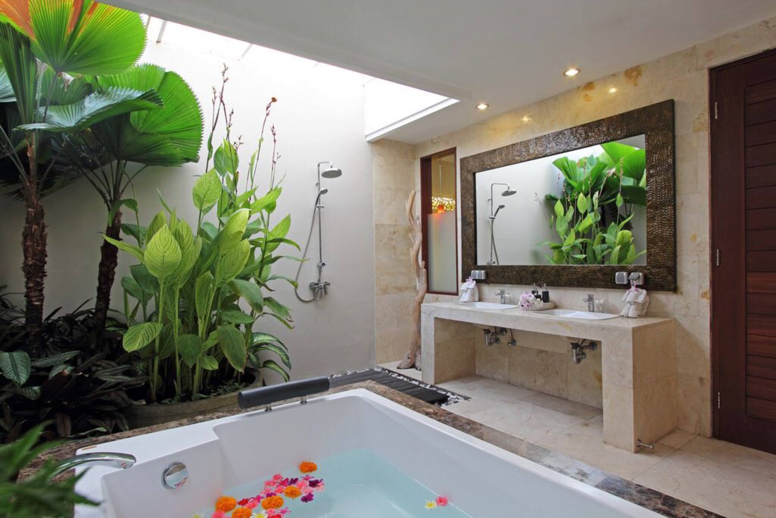 The 1 Bedroom Private Pool 23