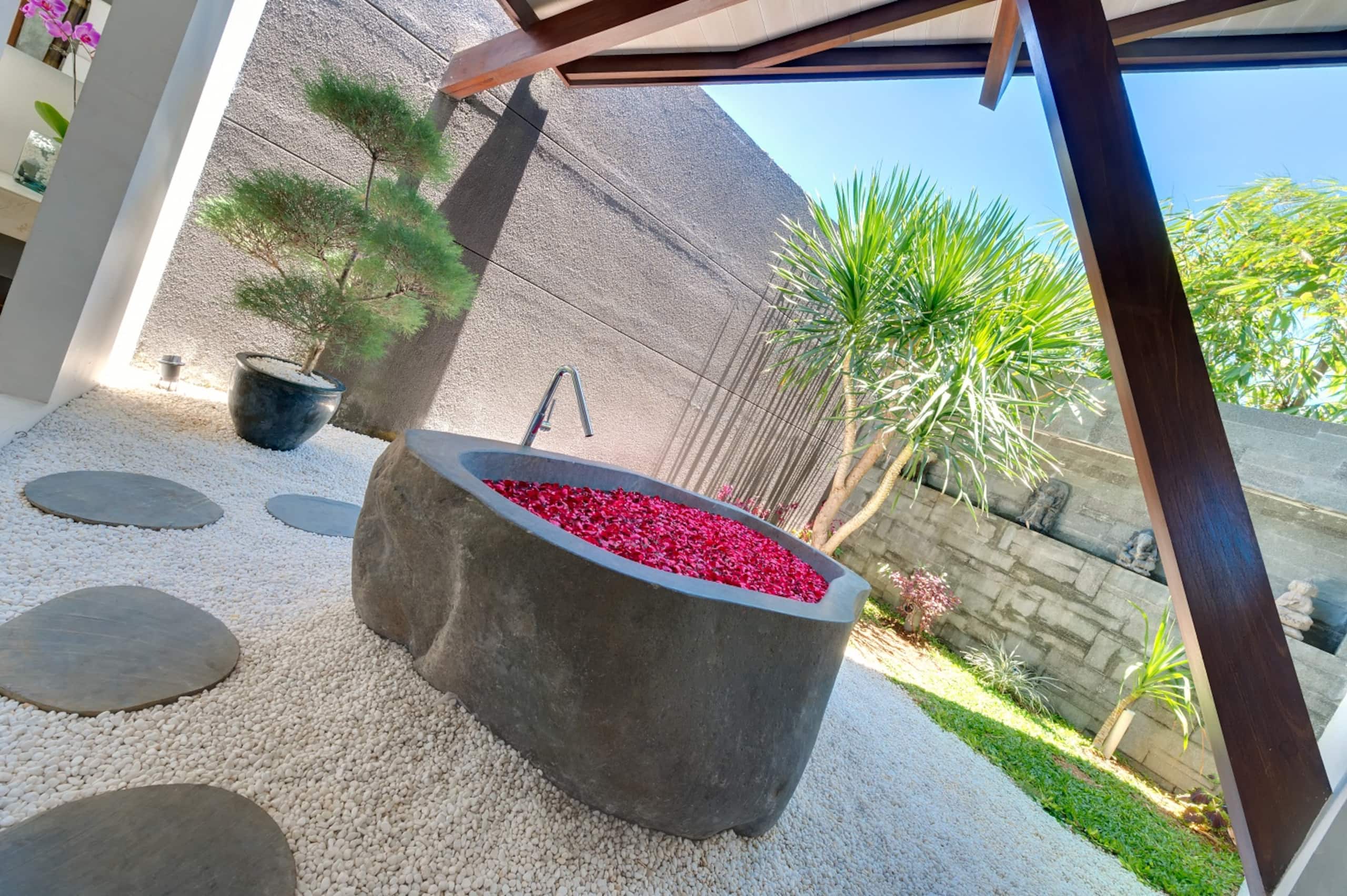 1 BR Private Pool The Layar Designer Villas & Spa — photo 5