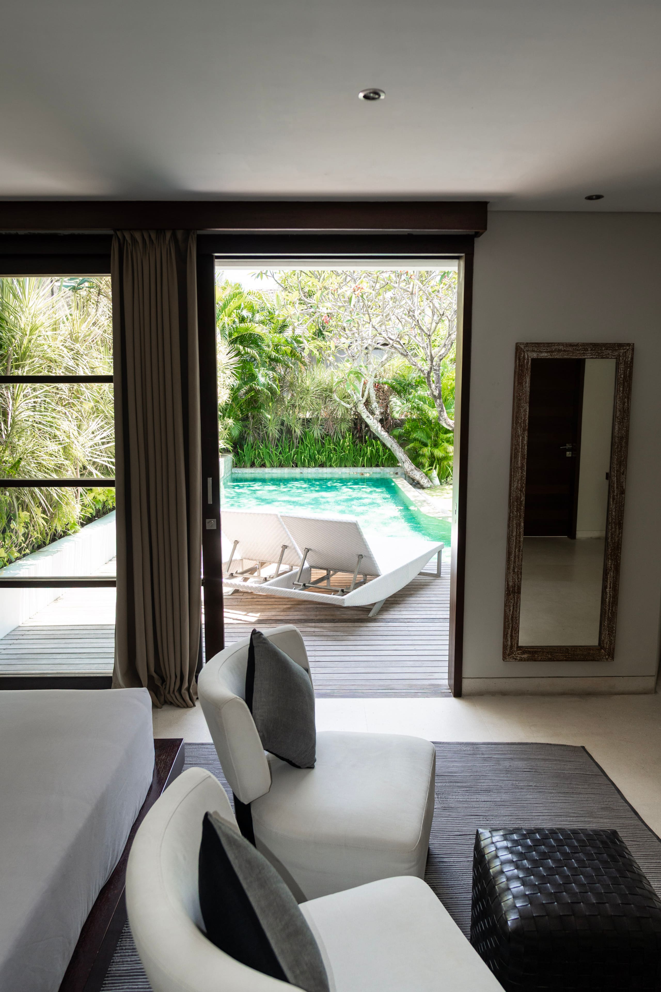 1 BR Private Pool The Layar Designer Villas & Spa 24