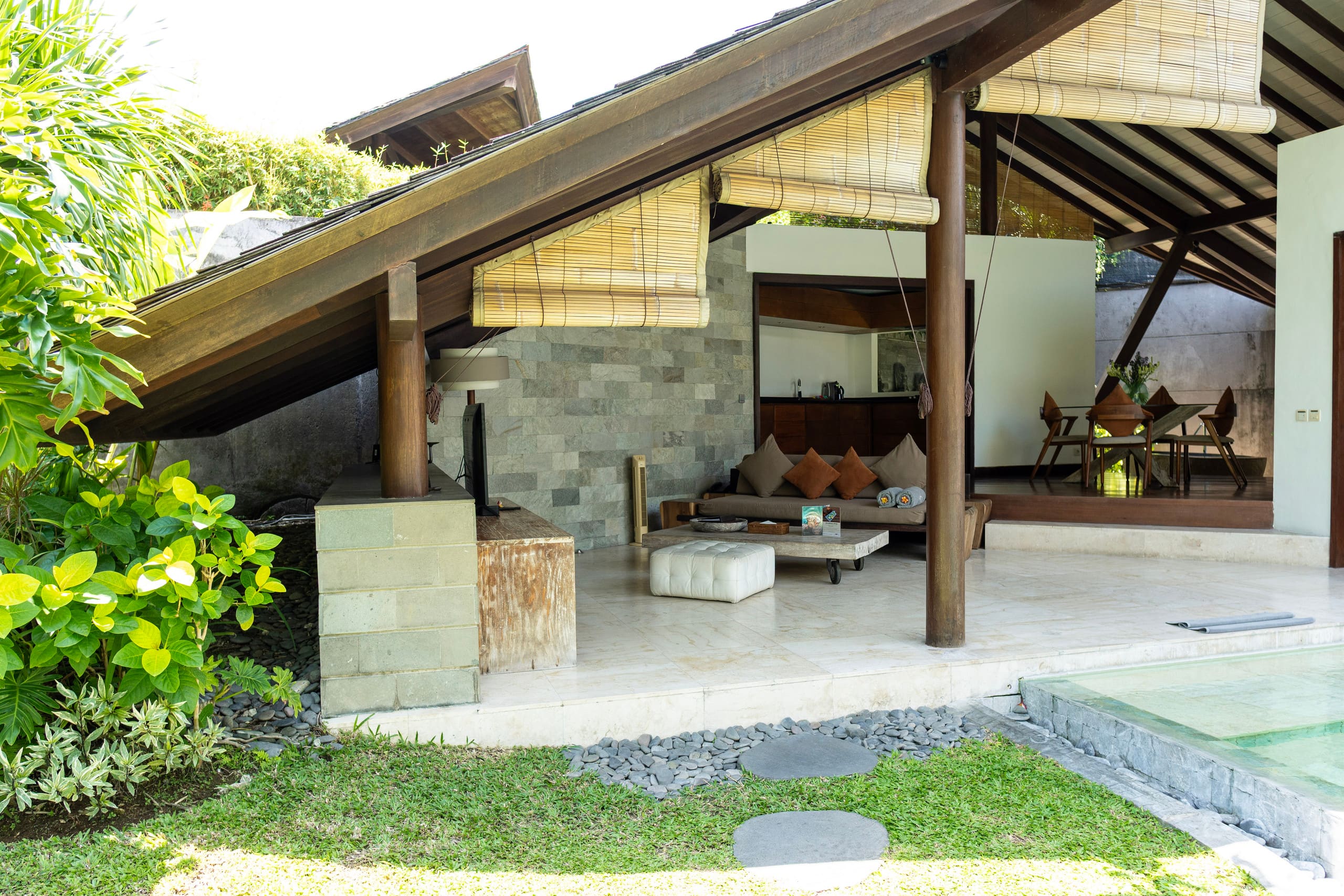 1 BR Private Pool The Layar Designer Villas & Spa 10