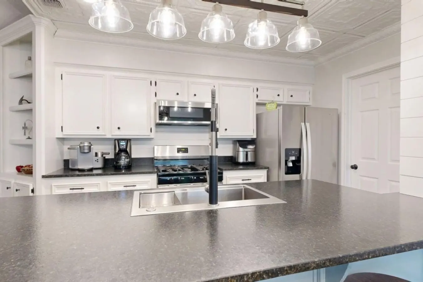 Gettysburg Getaway - Remodeled Home 10