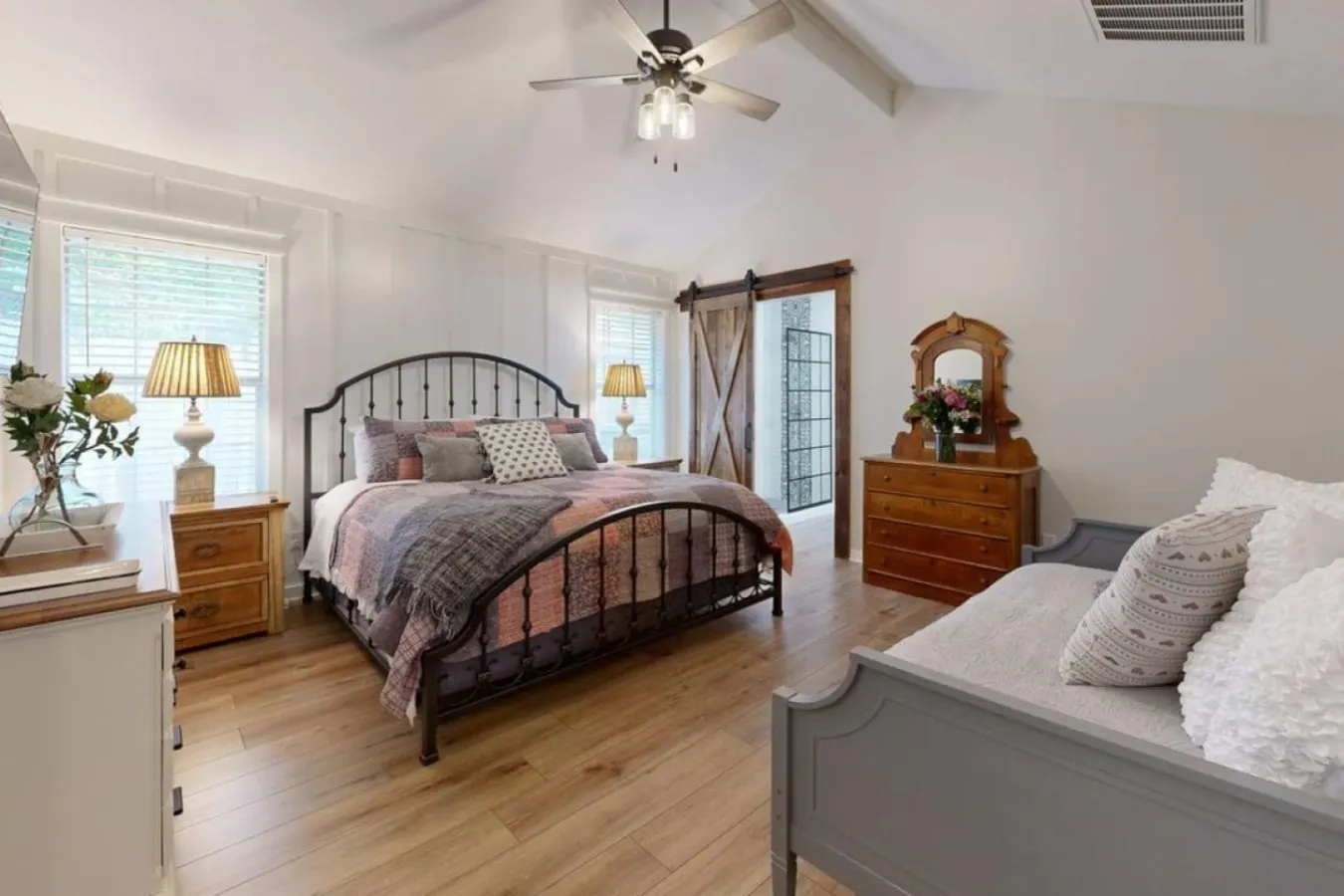 Gettysburg Getaway - Remodeled Home 5