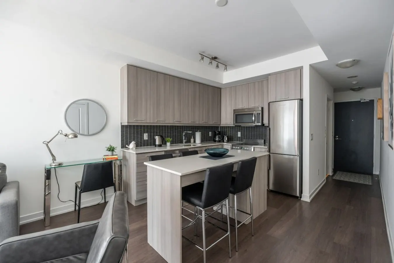Bright 1BR Condo Large Terrace Sleeps 4 3