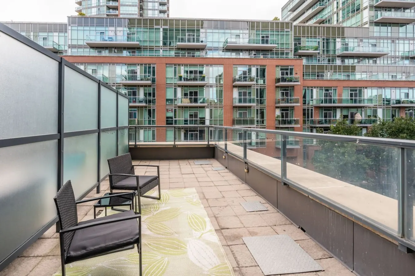 Bright 1BR Condo Large Terrace Sleeps 4 5