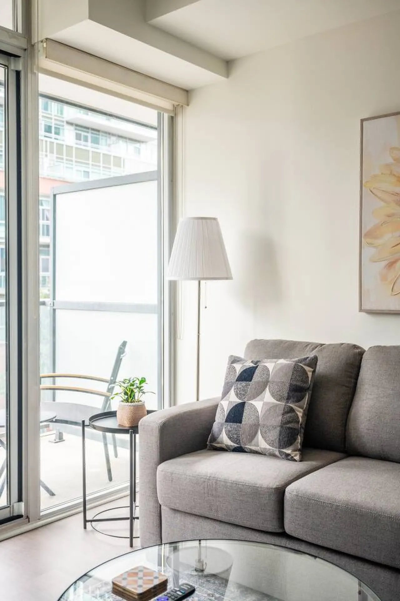 Bright 1BR Condo Large Terrace Sleeps 4 6