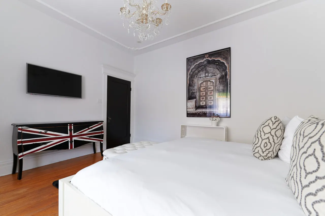Little Italy - Villa Dante 20