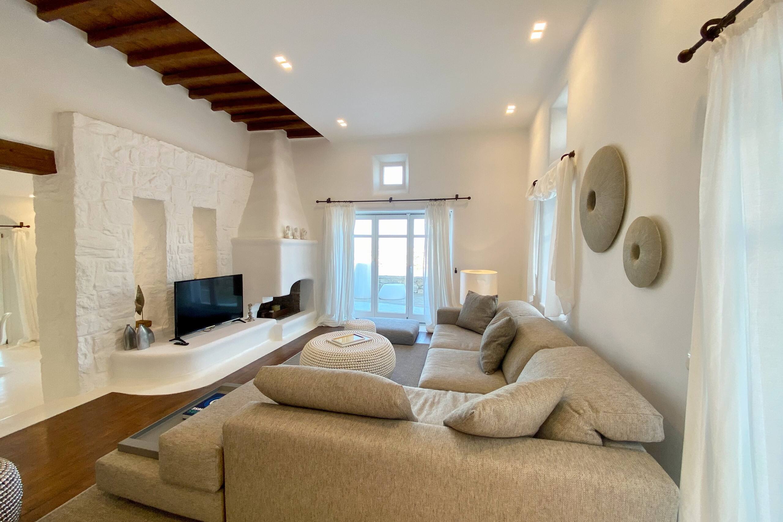 Villa Alessandra • 130m² Pool • 5 min to Ornos 12
