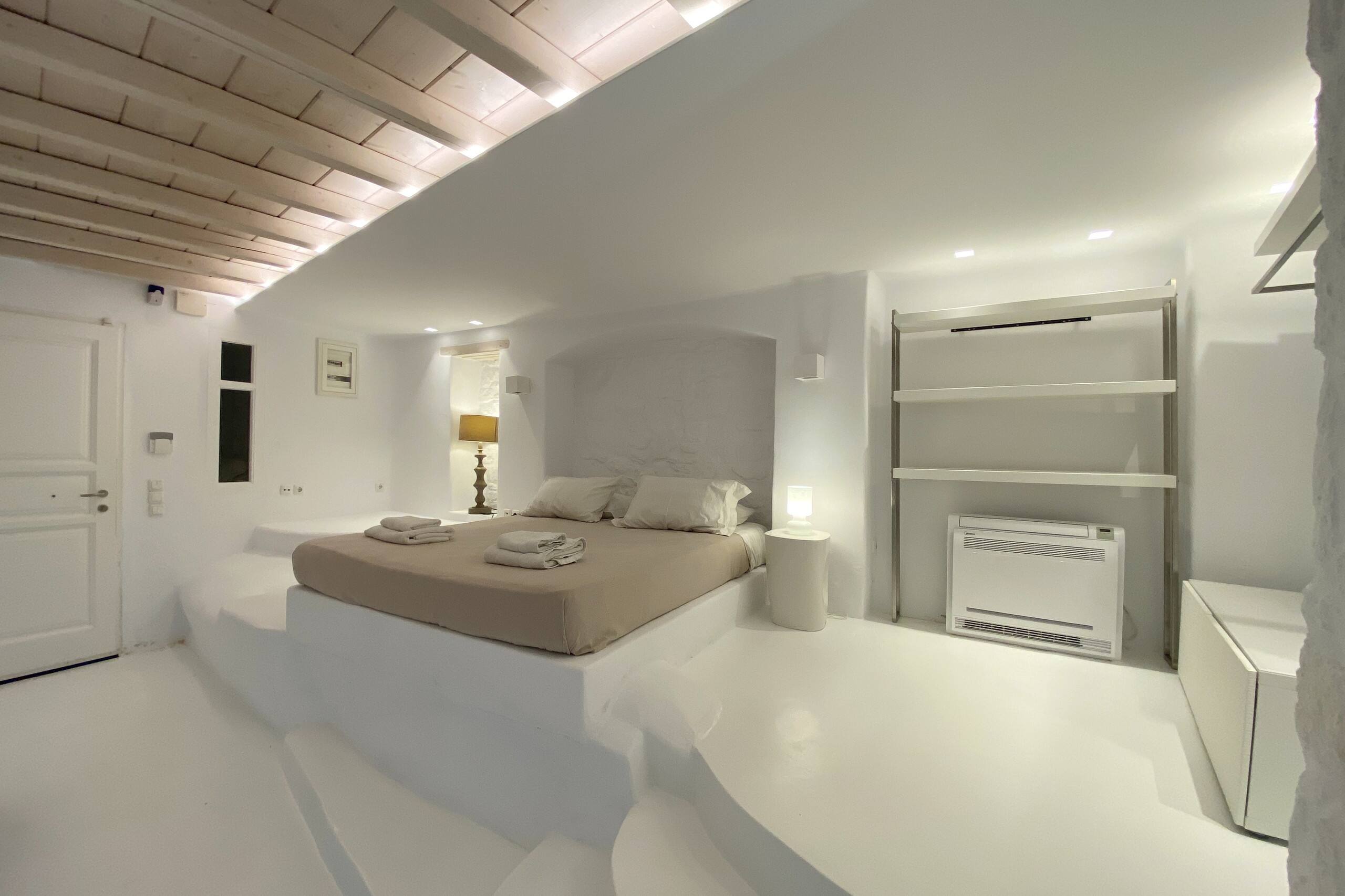 Villa Alessandra • 130m² Pool • 5 min to Ornos 19