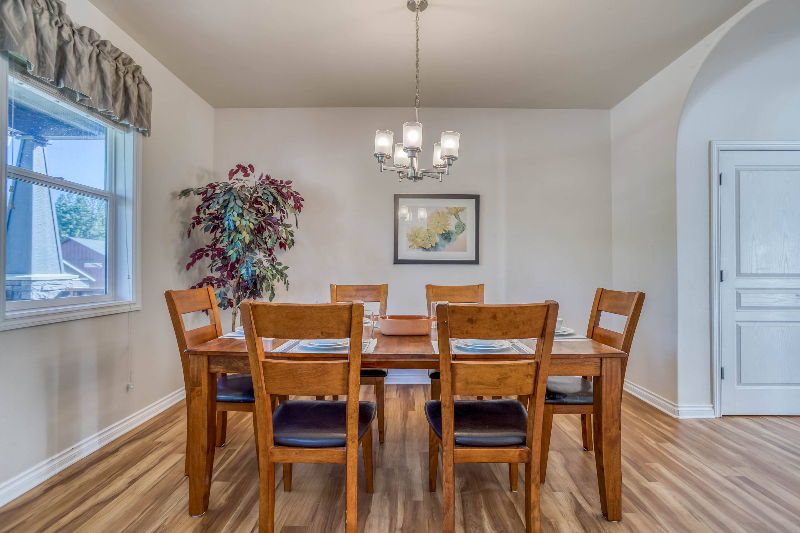 The Osprey-Hot Tub-Fenced Yard-Patio-Golf Nearby 11