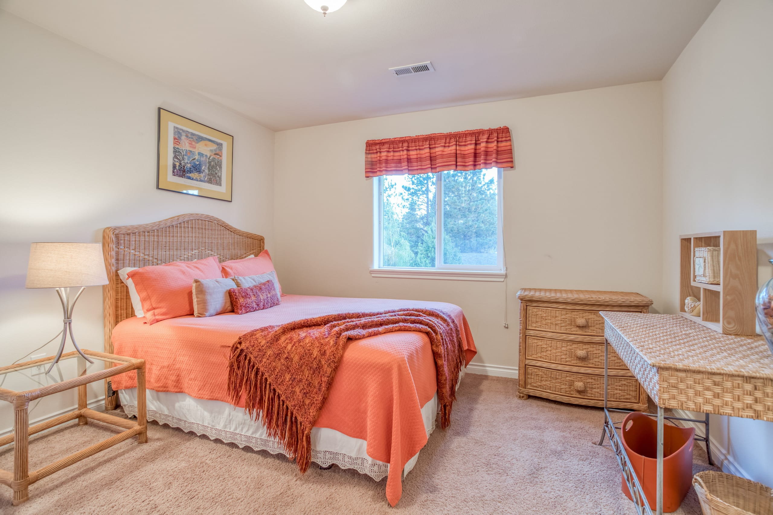 The Osprey-Hot Tub-Fenced Yard-Patio-Golf Nearby 18