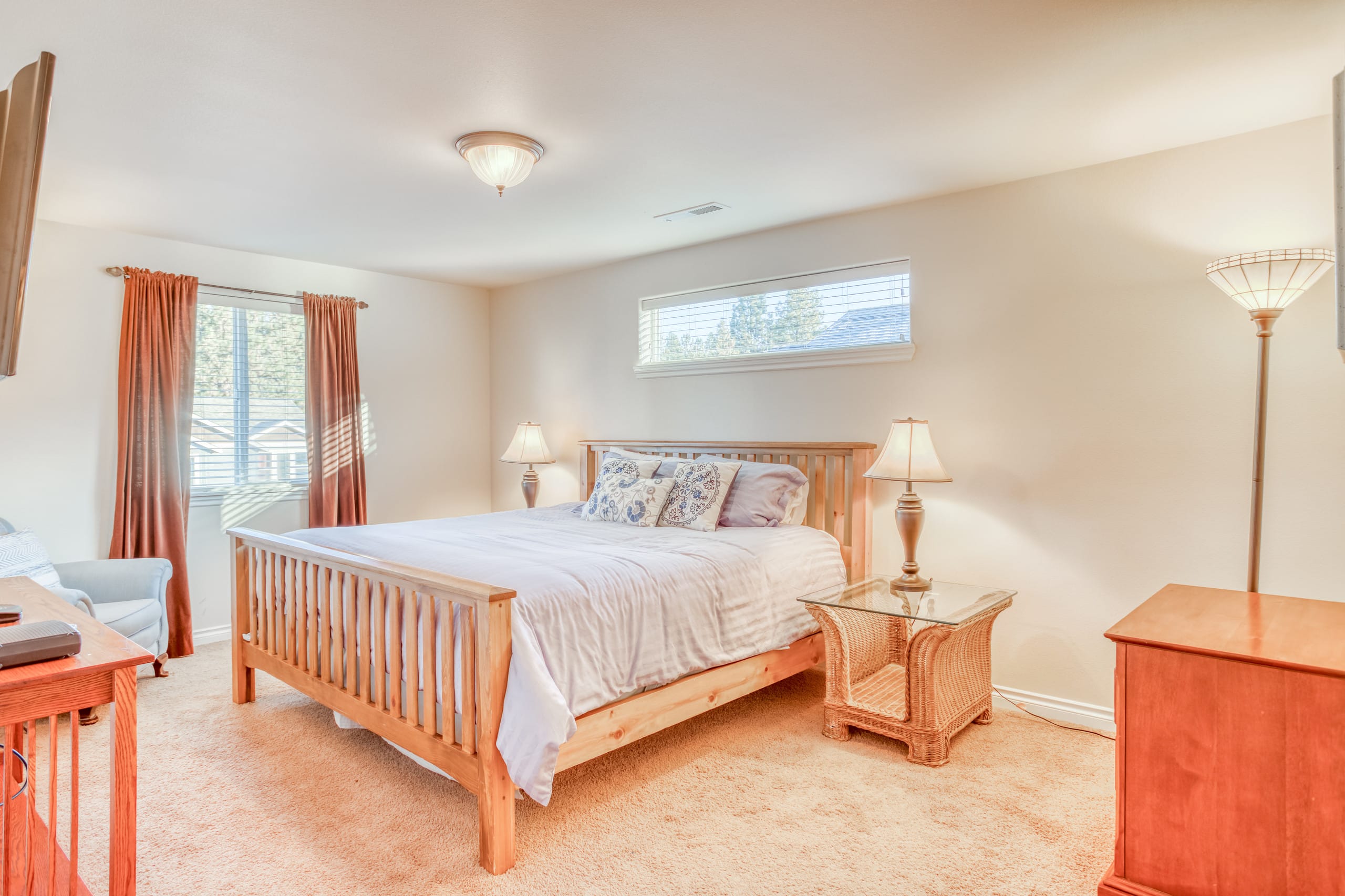 The Osprey-Hot Tub-Fenced Yard-Patio-Golf Nearby 12