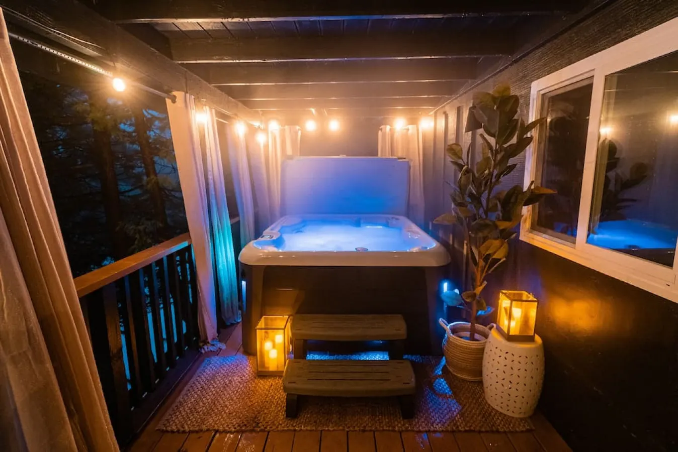 The Lightfoot Cabin Mid-Century Cabin Perfect for Romantic Getaway 2