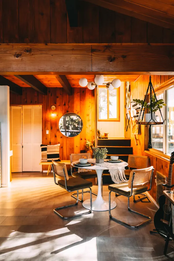 The Lightfoot Cabin Mid-Century Cabin Perfect for Romantic Getaway 13