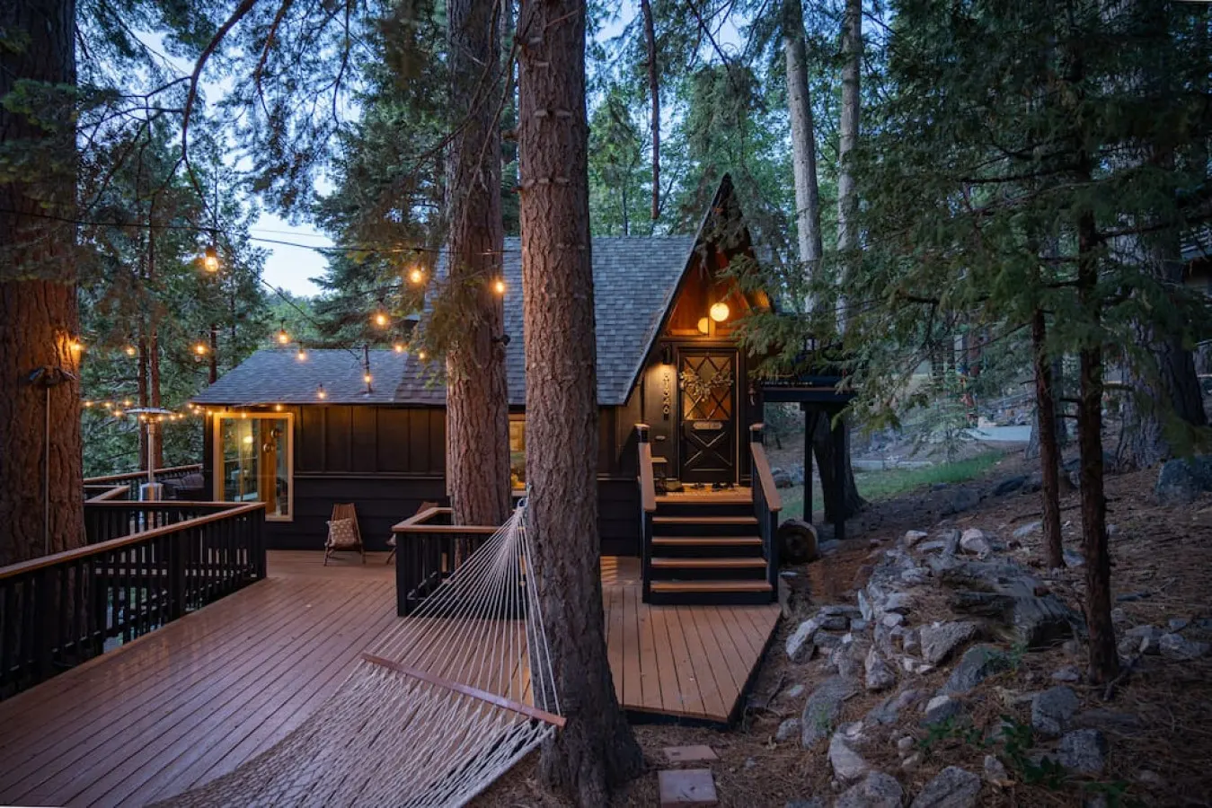 The Lightfoot Cabin Mid-Century Cabin Perfect for Romantic Getaway 20