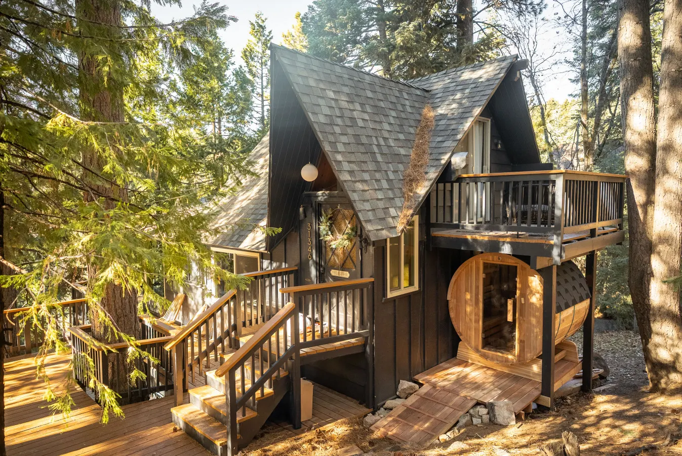 The Lightfoot Cabin Mid-Century Cabin Perfect for Romantic Getaway 6