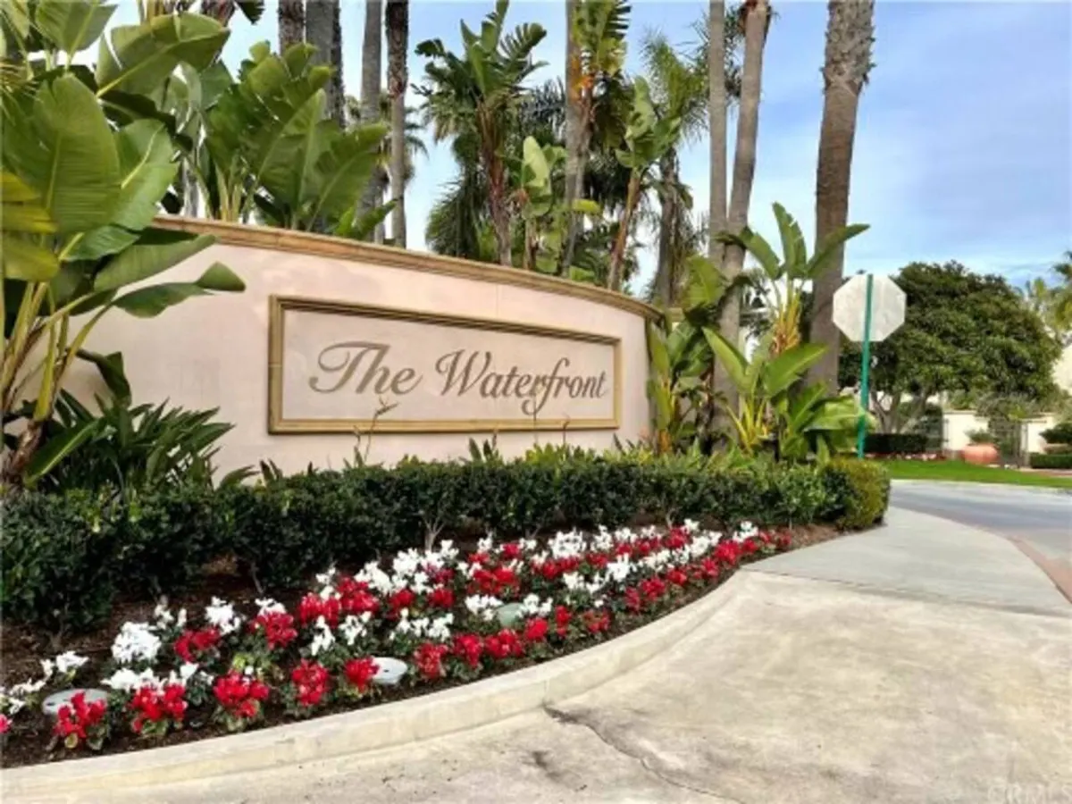 Coastal Condo - Gated, Pool, Spa, Walk To The Beach — photo 3