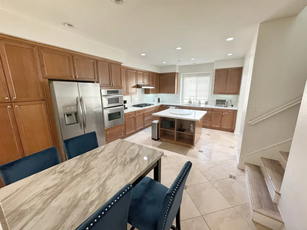Coastal Condo - Gated, Pool, Spa, Walk To The Beach — photo 4