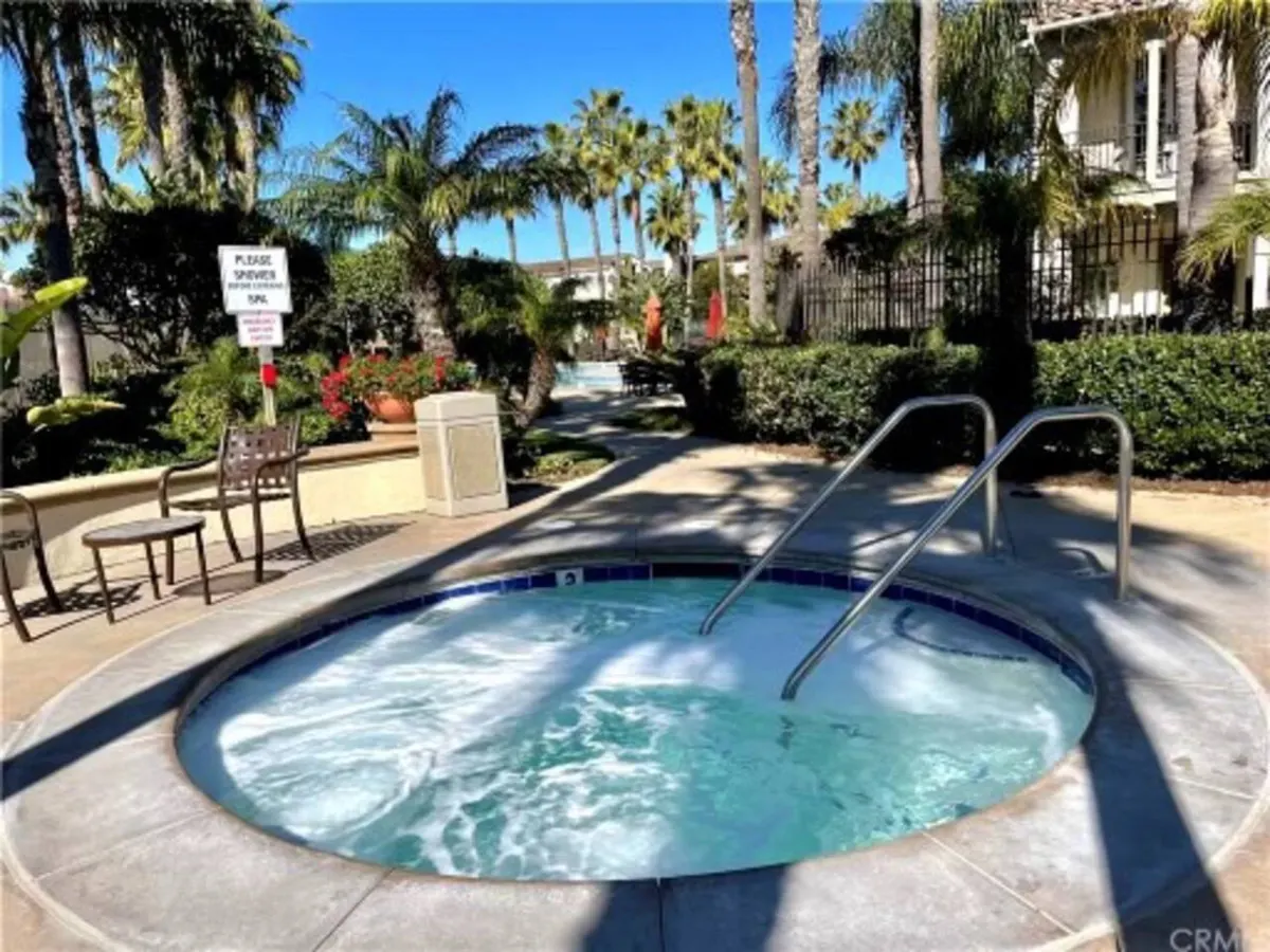 Coastal Condo - Gated, Pool, Spa, Walk To The Beach 6