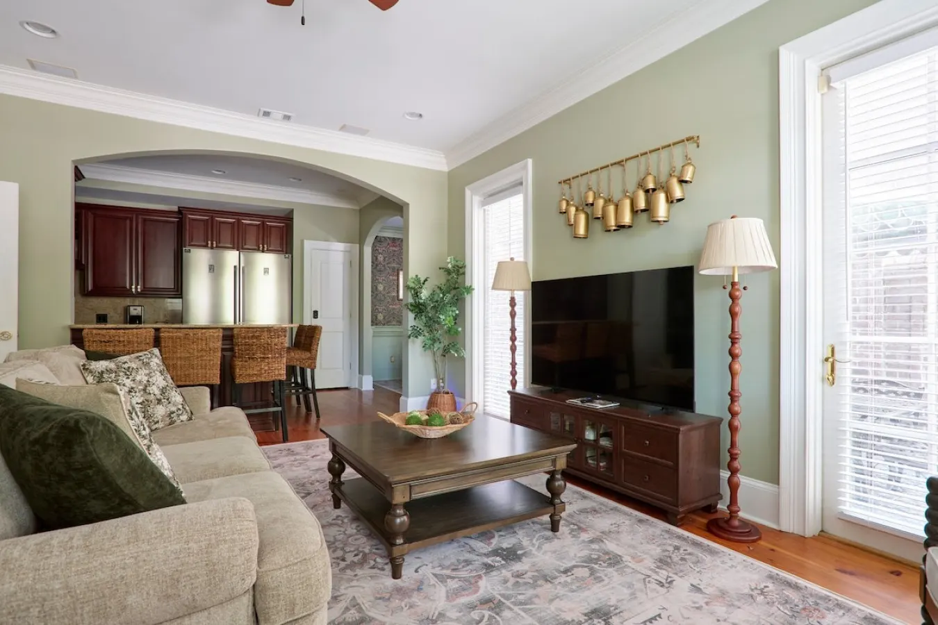 Beautiful 3Bed Townhome in Historic Downtown Savannah 2