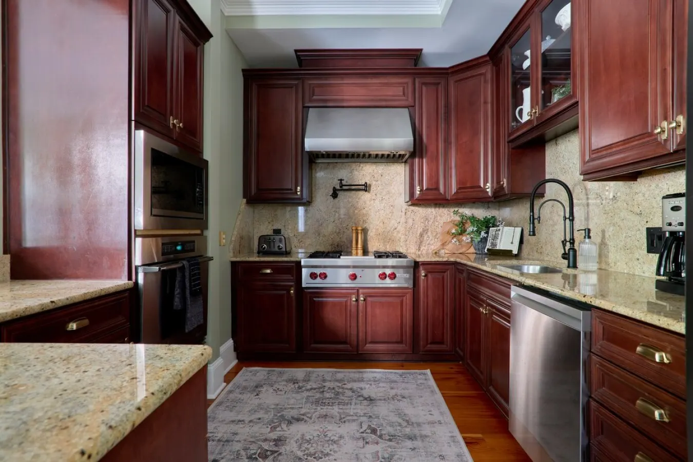 Beautiful 3Bed Townhome in Historic Downtown Savannah 7
