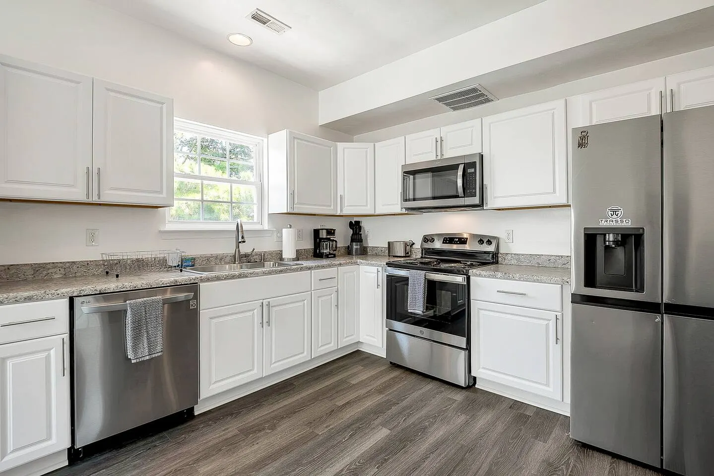 Norfolk 3BR Townhome Near Bases + ODU 11