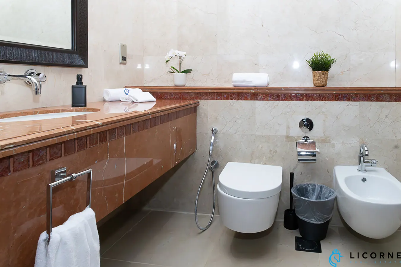 Beachfront Escape at Sunset Beach - Pipeline Suite 6
