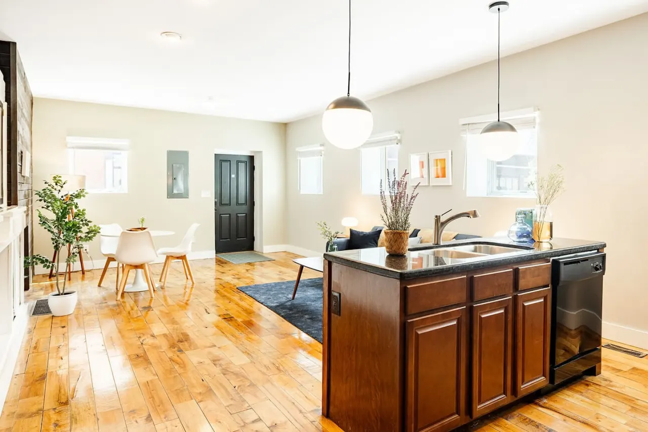 Explore OTR from a Parkside Condo Walk to ALL 6