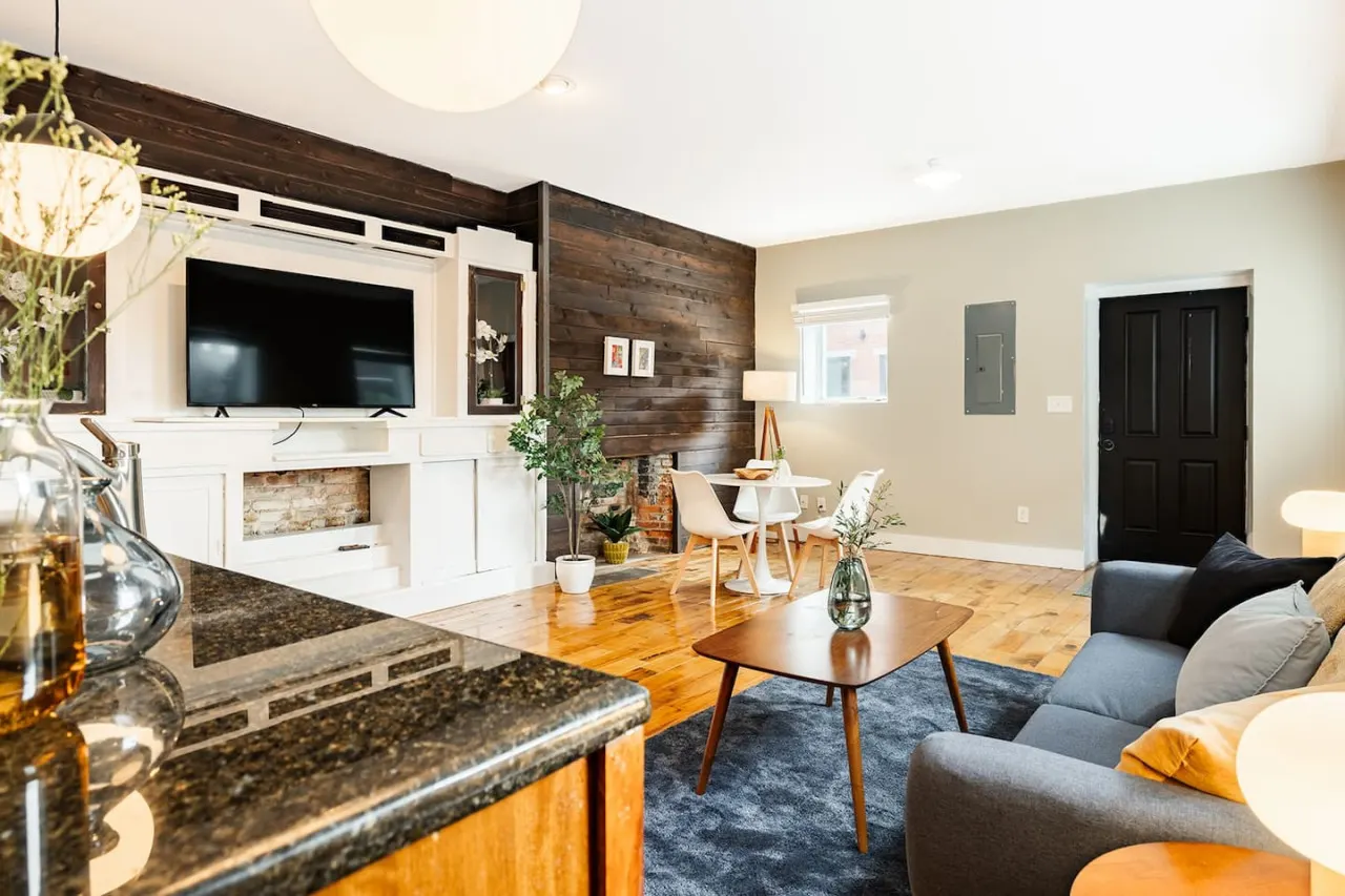 Explore OTR from a Parkside Condo Walk to ALL 7