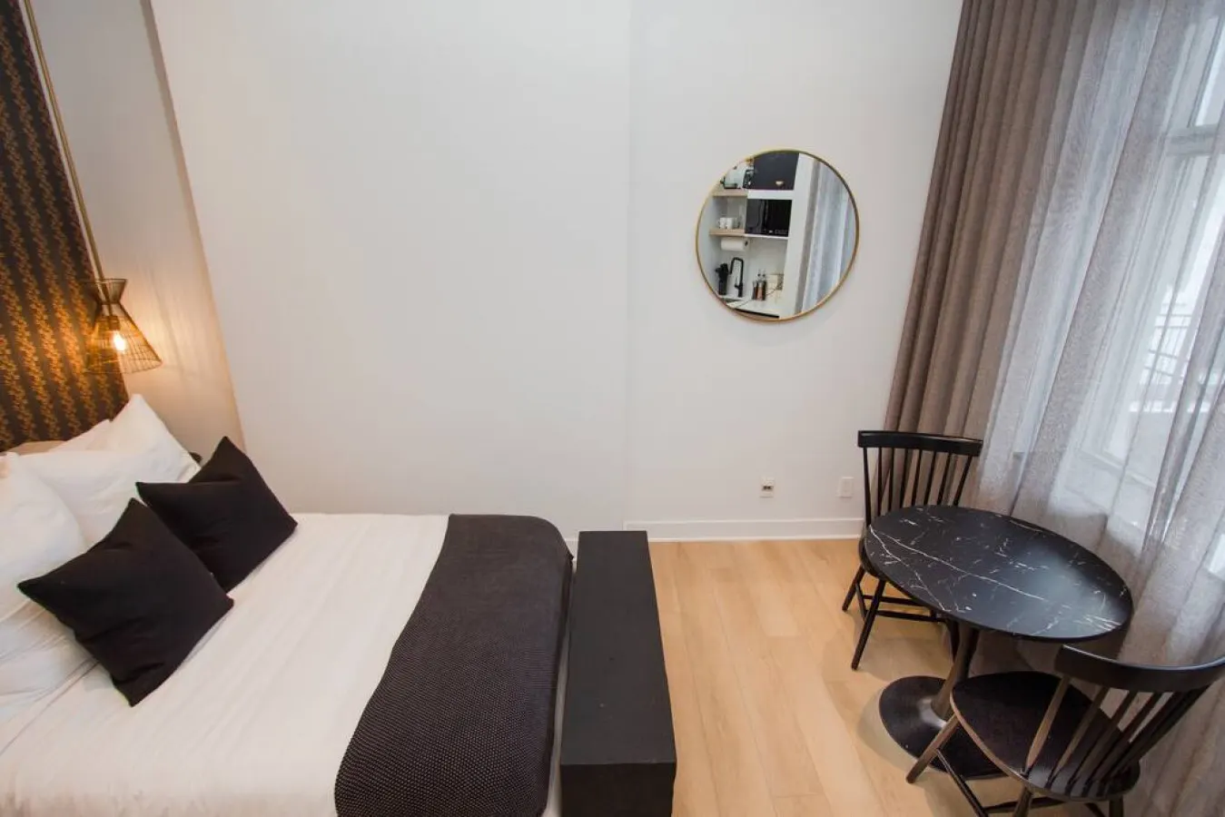 Studio8/Plateau/St-Denis/Terraces/SelfCheck-In/AC 7