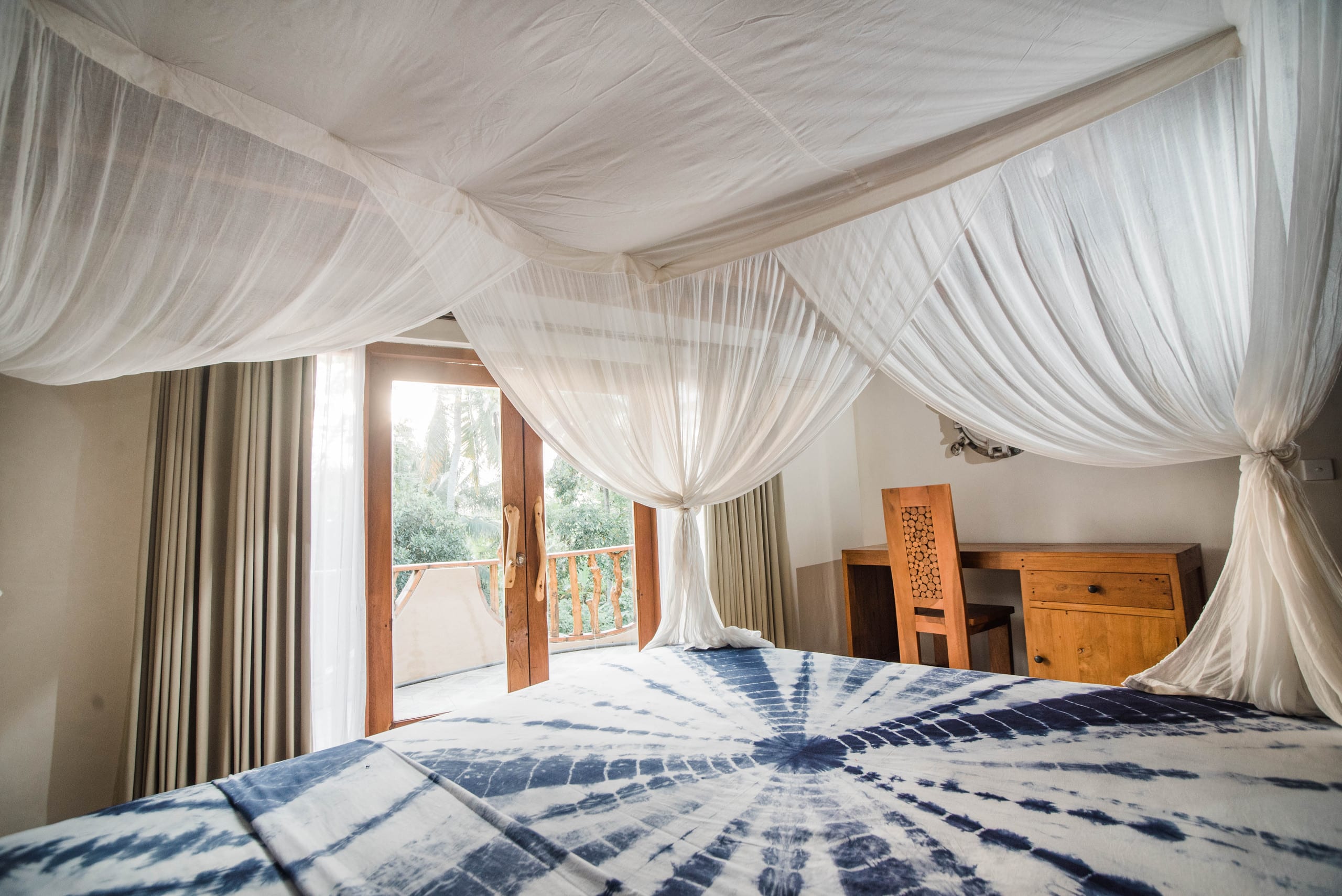 5BR NAUTILUS TREEHOUSE private quiet amid nature 12