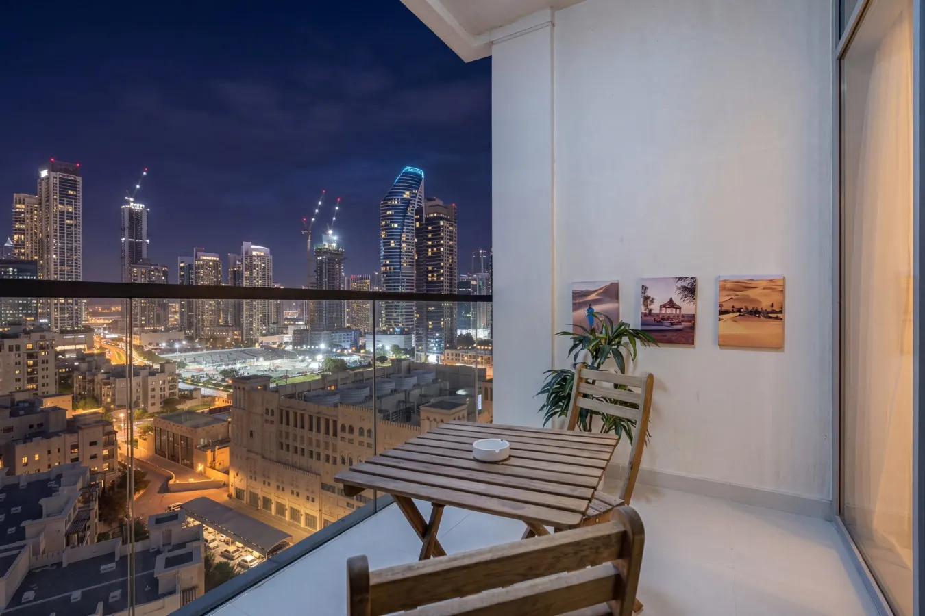 Bright Corner Home w/ Full Burj View 10