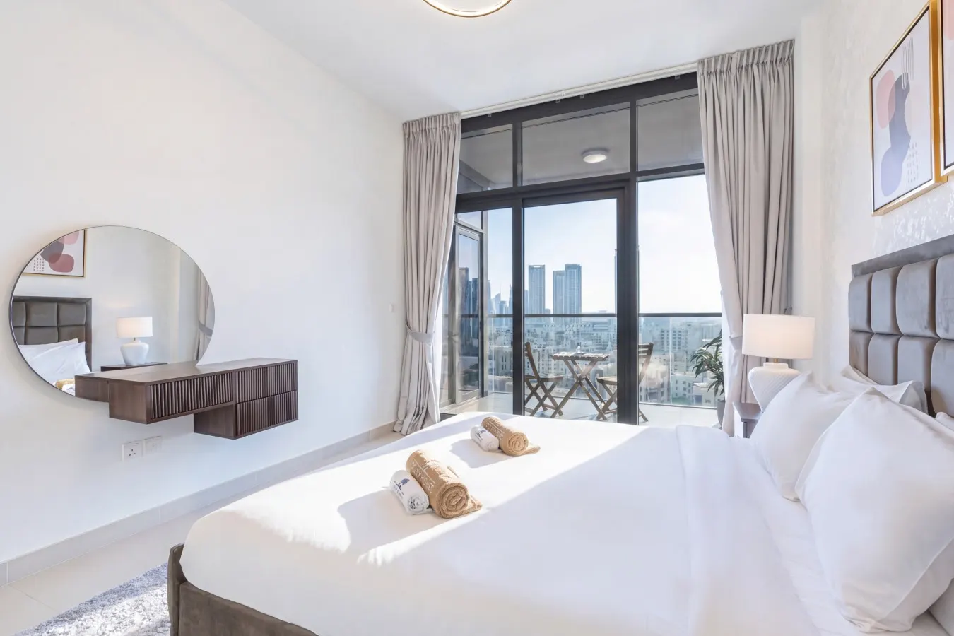 Bright Corner Home w/ Full Burj View 15