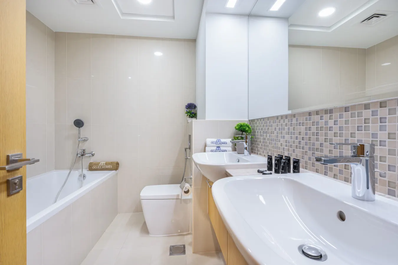 Bright Corner Home w/ Full Burj View 16