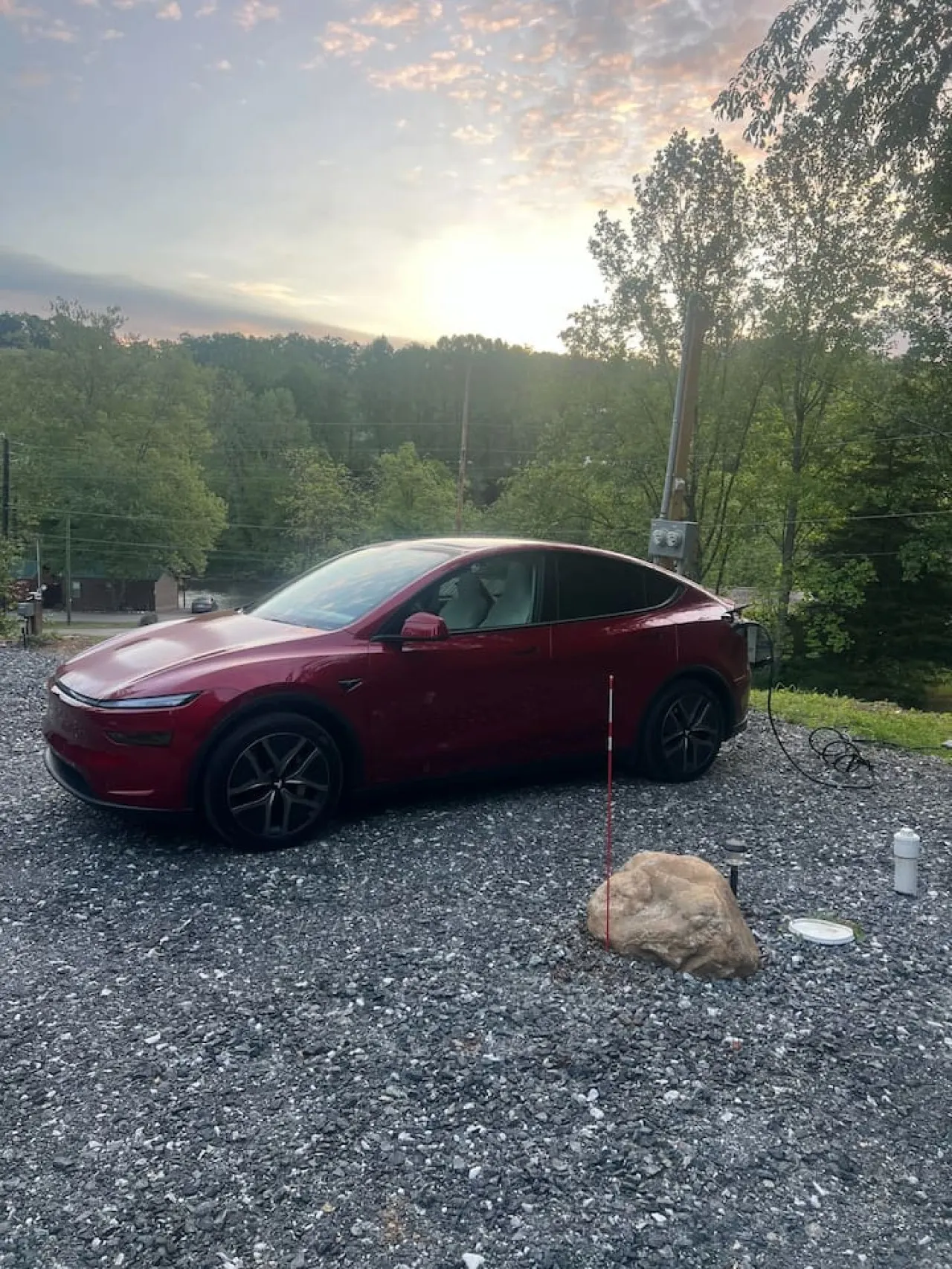 Tesla Camp | Riverside, Hot Tub & Mountain Views