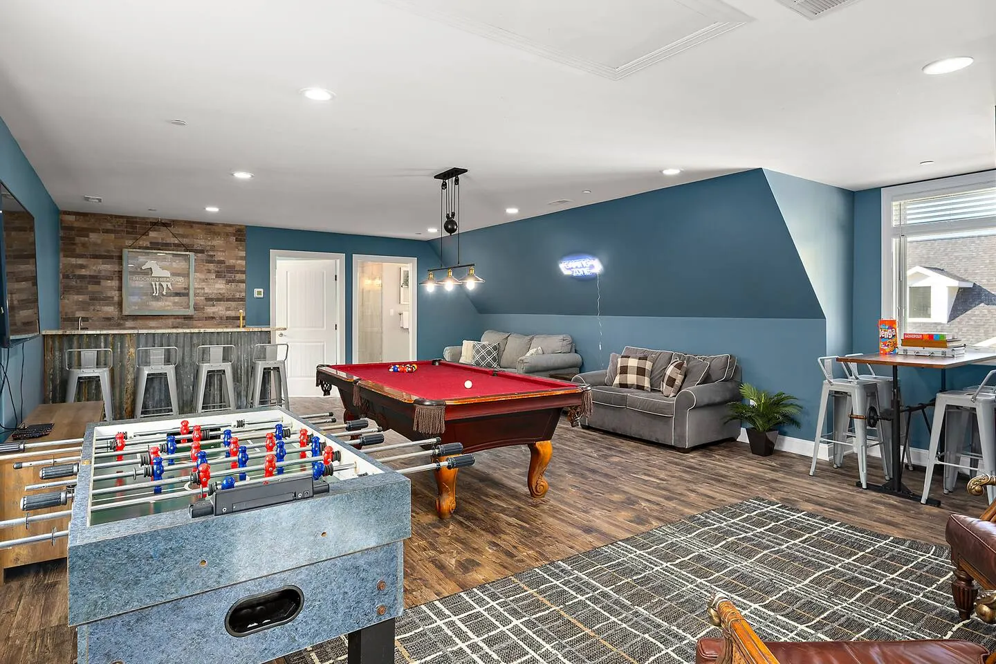 Lux 8BR Estate Near OCMD-Sleeps23-GameRoom-Firepit 9