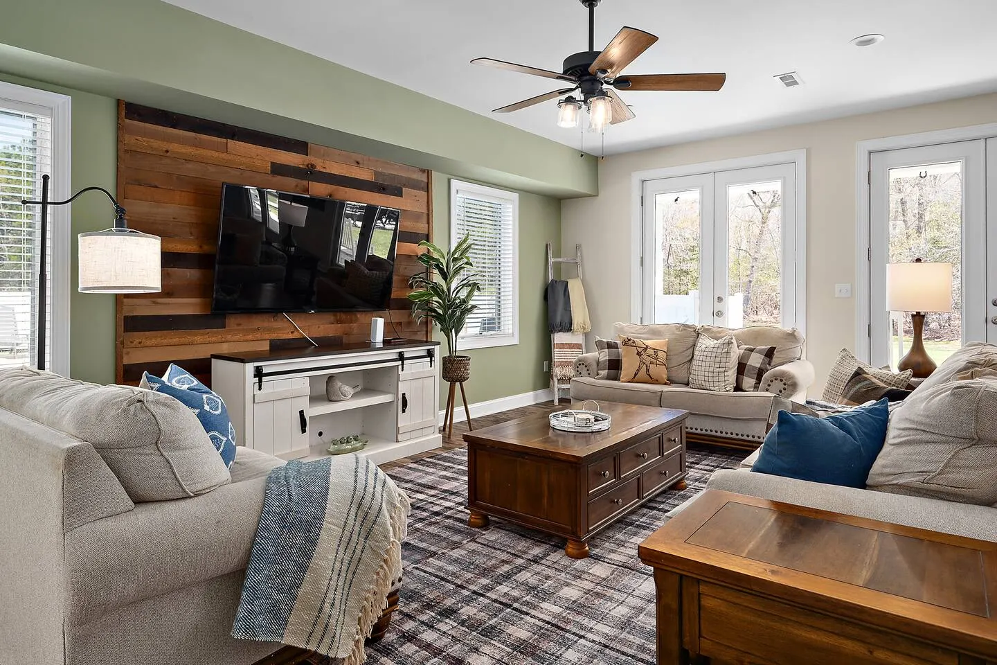 Lux 8BR Estate Near OCMD-Sleeps23-GameRoom-Firepit 7