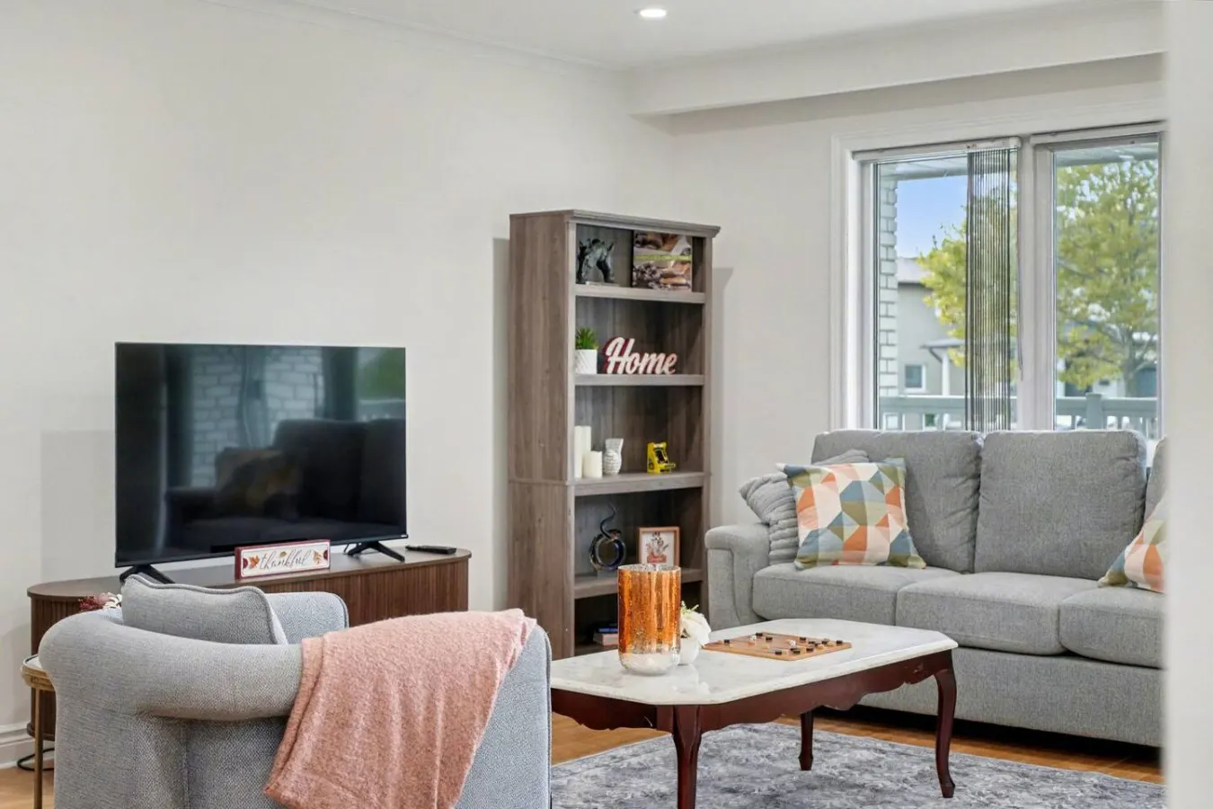 Modern 2BR Home Free Parking North Toronto 2