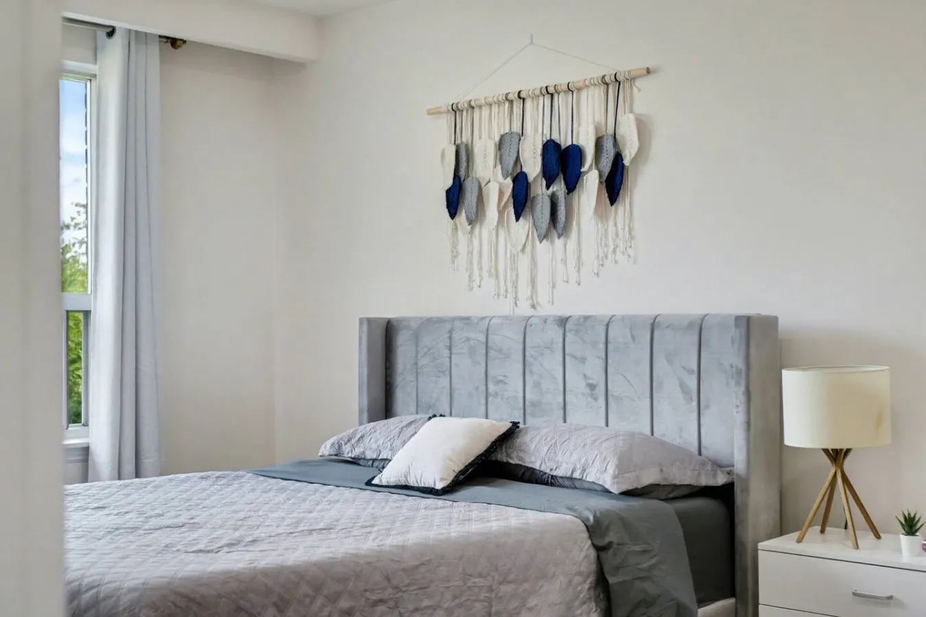 Modern 2BR Home Free Parking North Toronto 19
