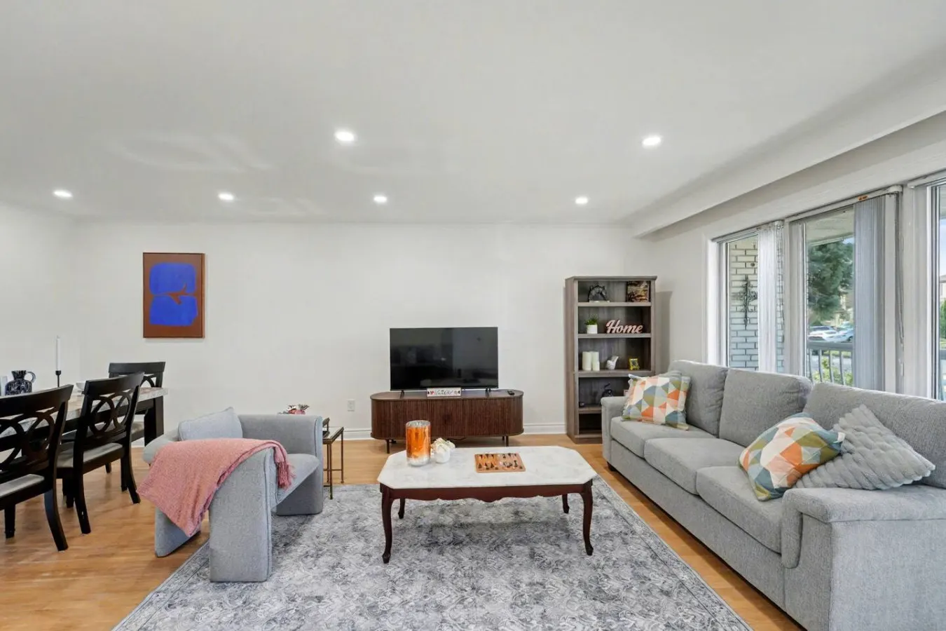 Modern 2BR Home Free Parking North Toronto 7