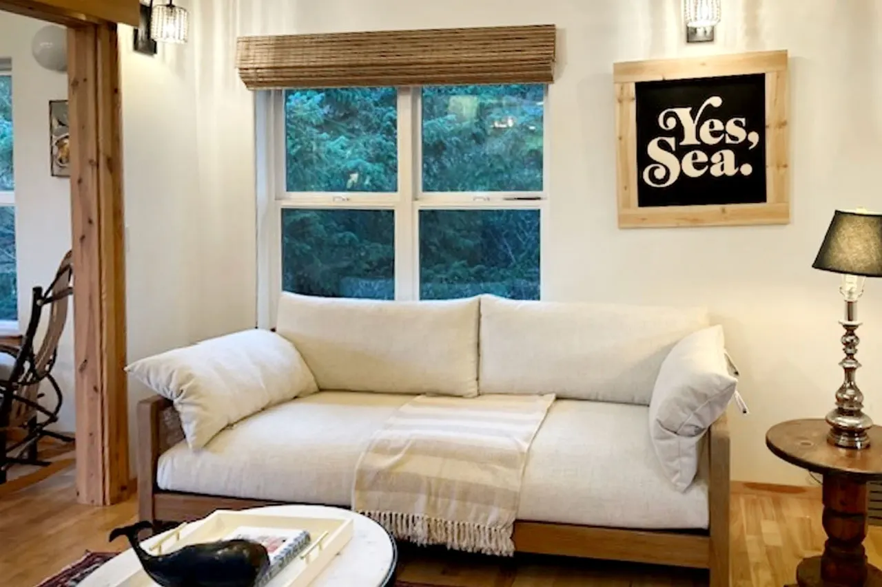 Manzanita: Hot Tub King Beds walk to beach 13