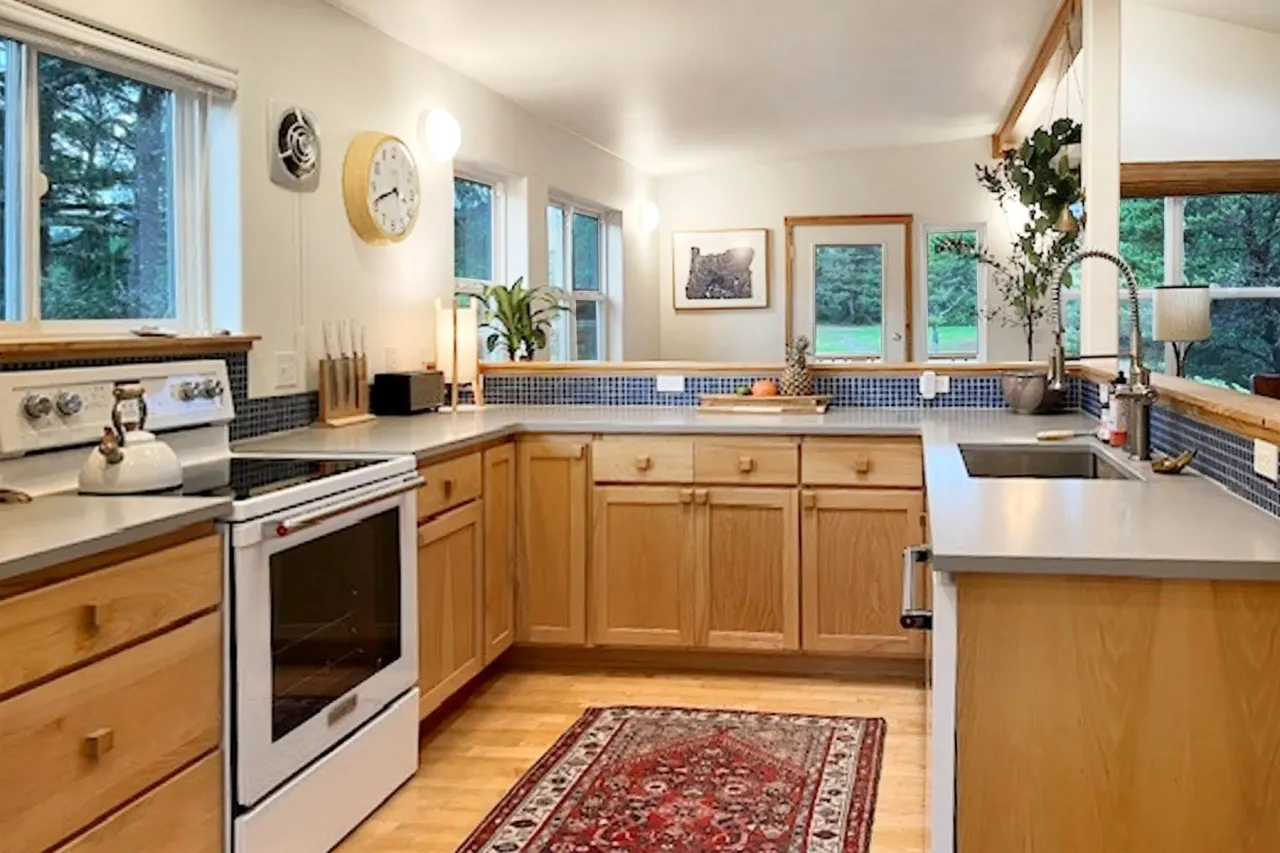 Manzanita: Hot Tub King Beds walk to beach 15