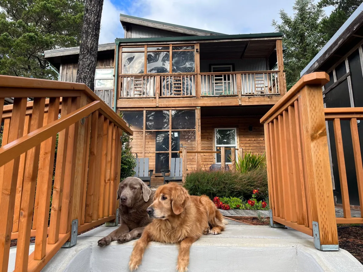Manzanita: Hot Tub King Beds walk to beach 18