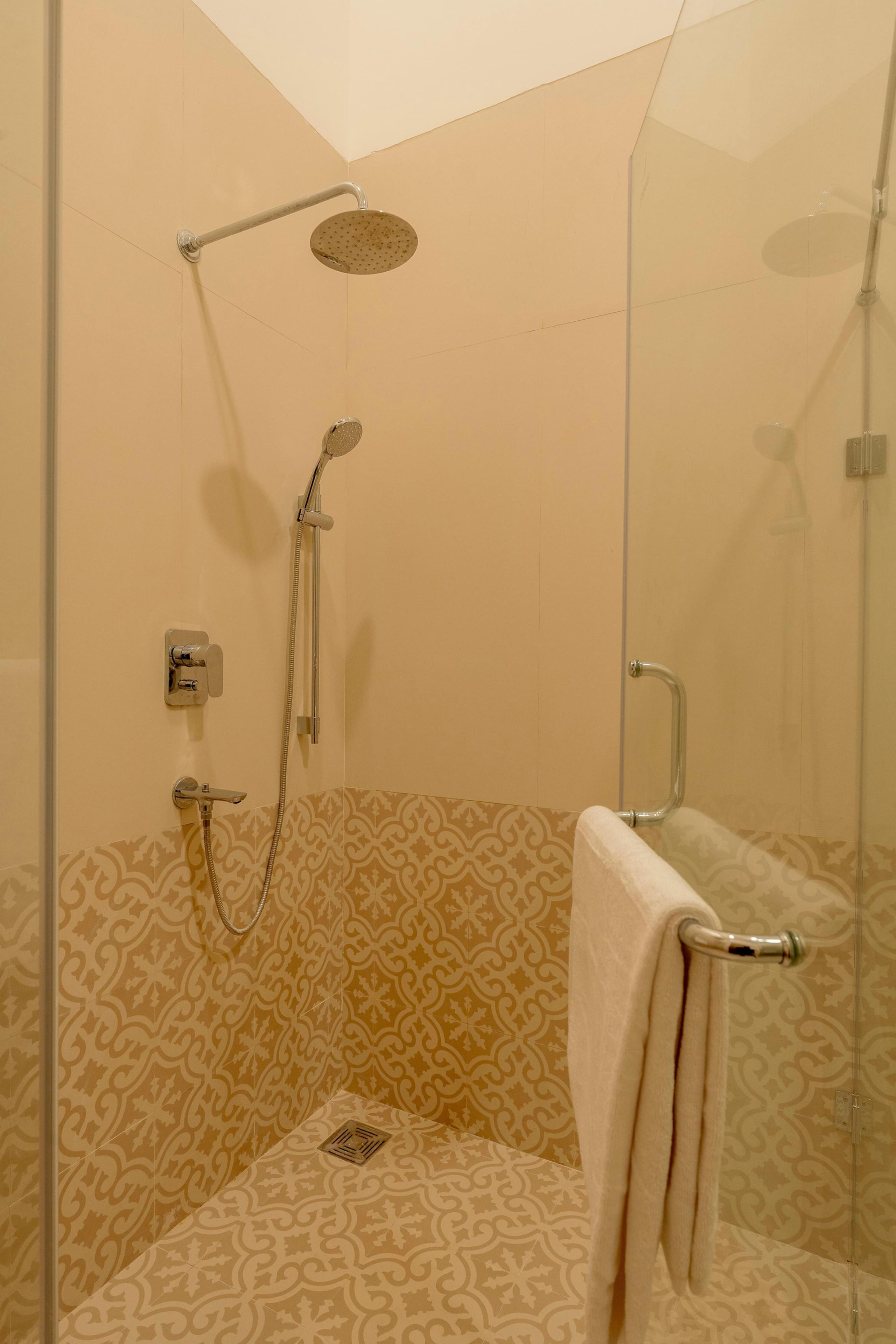 White Jade by AlohaGoa-4 BHK Pvt Pool Villa-Anjuna 27