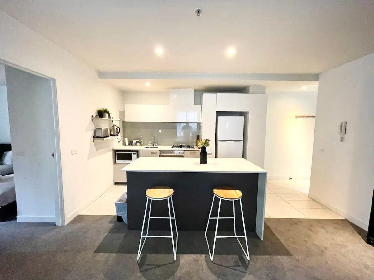 City Views Oasis - 2BR Apartment in Melbourne CBD 2
